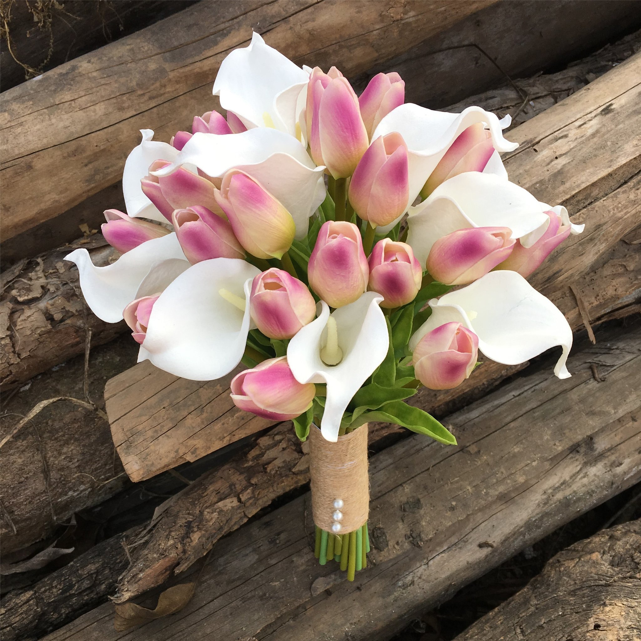 calla lily and tulip bouquet